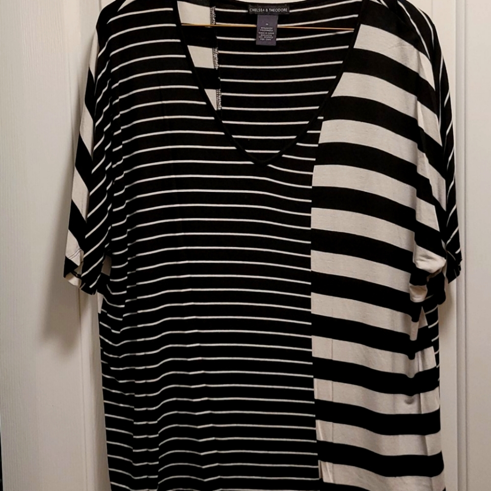 Chelsea & Theodore Black & White Top